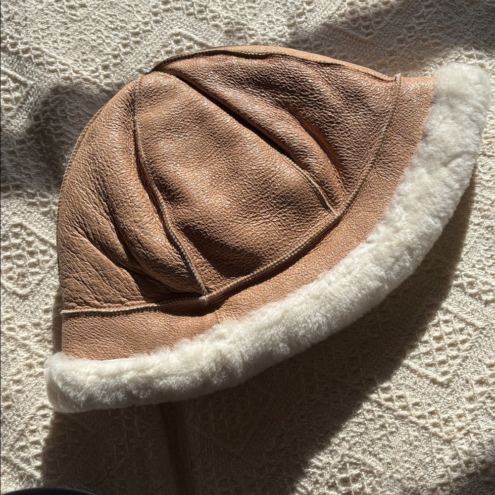 East Perry Santa Fe Sheepskin bucket hat - Picture 5 of 5
